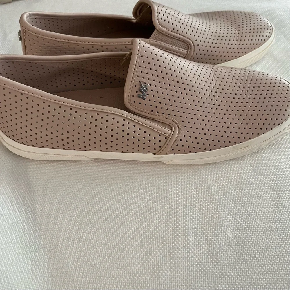 Michael by Michael Kors pink Perforated Slip-On Sneakers Size 8